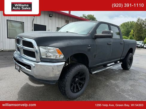Used 2017 RAM 2500 Tradesman w/ Chrome Appearance Group AWD/4WD image 7