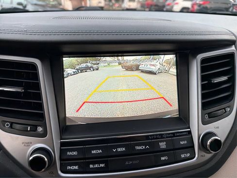 Used 2017 Hyundai Tucson SE Plus AWD/4WD image 27