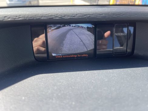 Used 2012 Toyota Sienna LE w/ Towing Pkg AWD/4WD image 19