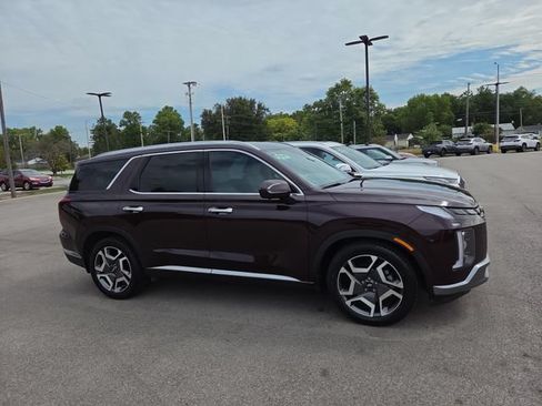 Used 2024 Hyundai Palisade Limited FWD image 1