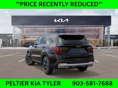 New 2026 Kia Sorento S image 4