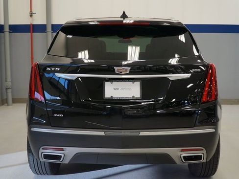 Certified 2022 Cadillac XT5 Premium Luxury image 11