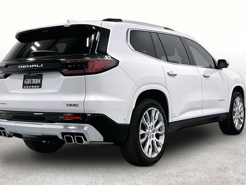 Used 2025 GMC Acadia Denali w/ Super Cruise Package FWD image 2