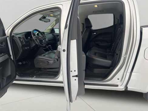 Used 2018 Chevrolet Colorado LT image 26