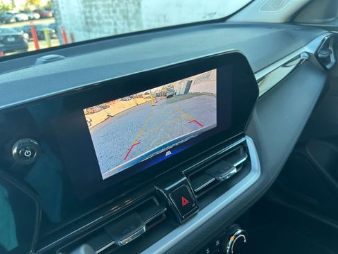 Used 2025 Chevrolet TrailBlazer LT image 17