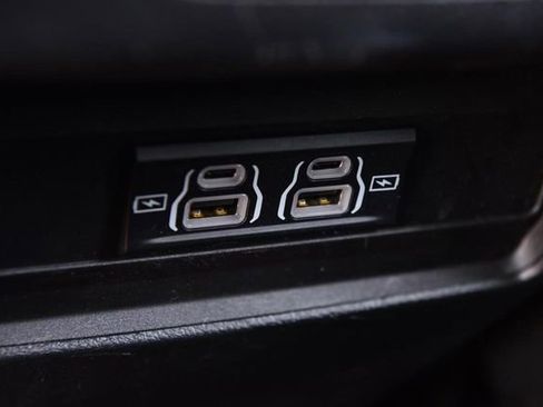 Used 2024 Jeep Grand Cherokee Laredo AWD/4WD image 23