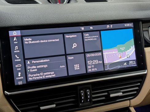 Used 2019 Porsche Cayenne AWD/4WD image 34
