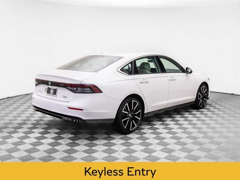 Used 2024 Honda Accord Touring image 5