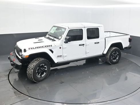 New 2026 Jeep Gladiator Rubicon AWD/4WD image 38