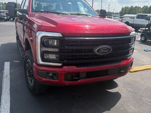 Used 2023 Ford F250 Lariat w/ Lariat Ultimate Package AWD/4WD image 3