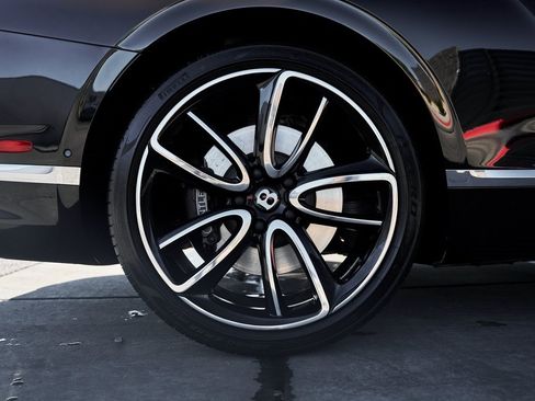 Used 2021 Bentley Continental GT Mulliner image 18