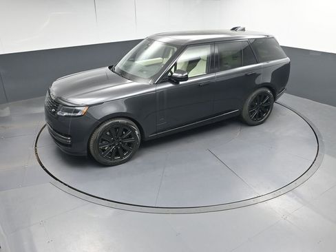 New 2026 Land Rover Range Rover SE image 31