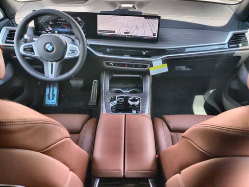 New 2026 BMW X7 M60i image 16