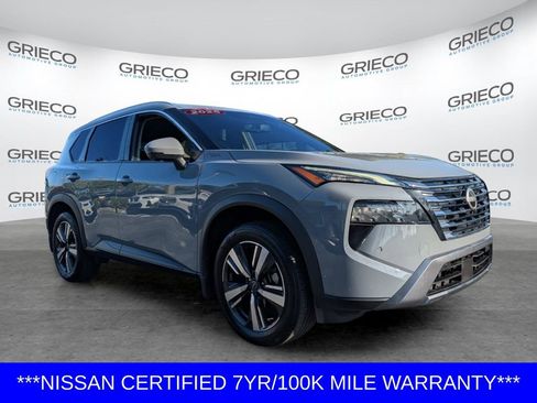 Certified 2025 Nissan Rogue SL FWD image 1