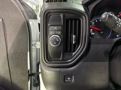 Certified 2024 GMC Sierra 1500 Pro w/ Pro Value Package image 21