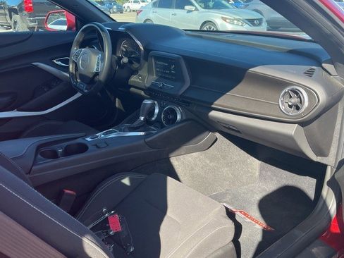 Used 2017 Chevrolet Camaro LT image 9