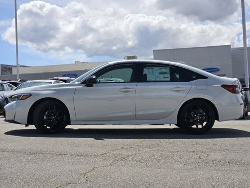 Used 2025 Honda Civic Sport image 6