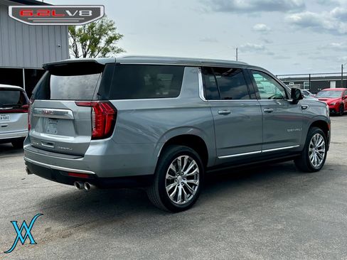 Used 2024 GMC Yukon XL Denali w/ Advanced Technology Package AWD/4WD image 7