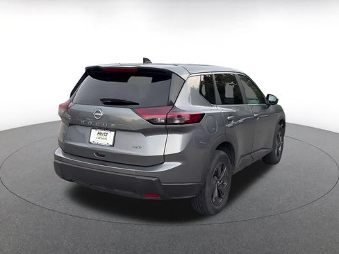 Used 2026 Nissan Rogue SV AWD/4WD image 10