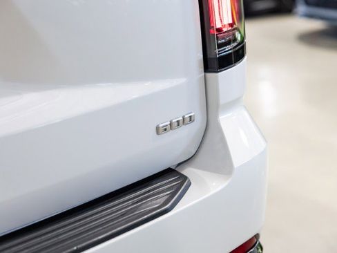 Used 2025 Cadillac Escalade Sport Platinum w/ LPO, Floor Liner Package image 43