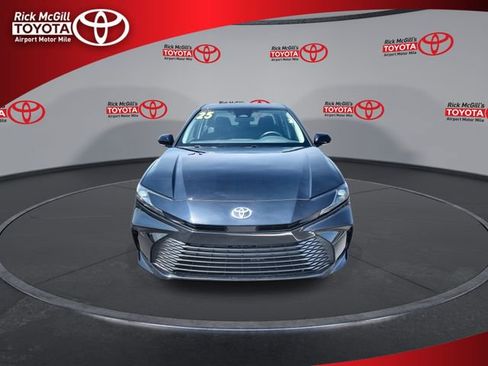Used 2025 Toyota Camry LE FWD image 3