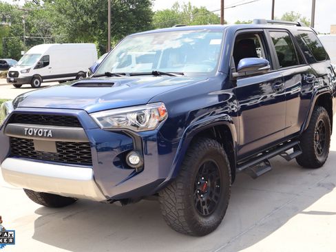 Used 2022 Toyota 4Runner TRD Off-Road Premium w/ Moonroof Package AWD/4WD image 8