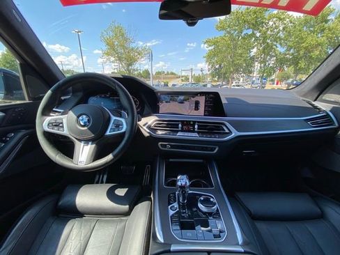 Used 2020 BMW X7 M50i image 45