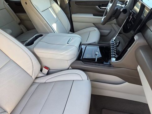 Used 2026 GMC Yukon Denali image 13