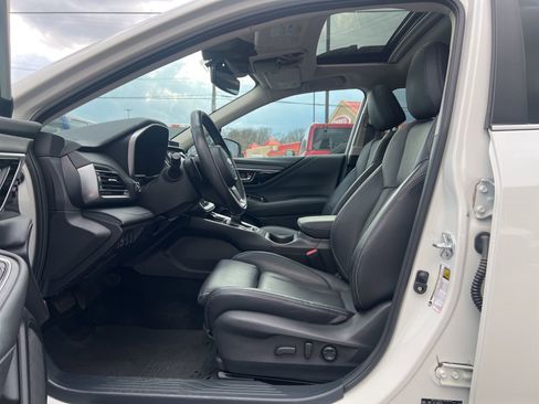 Used 2023 Subaru Outback Limited image 15