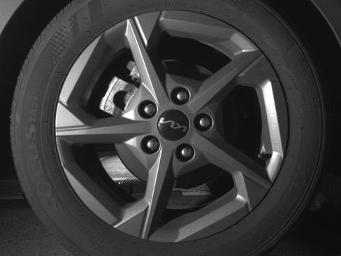 Used 2025 Kia K4 LXS FWD image 15