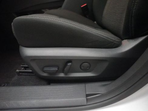 Used 2023 Nissan Rogue SV AWD/4WD image 28