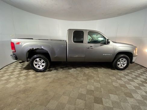 Used 2007 GMC Sierra 1500 SLT w/ SLE/SLT Trailering Package image 4