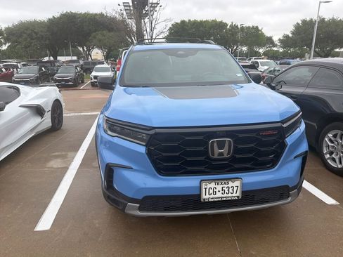 Used 2023 Honda Pilot TrailSport image 15