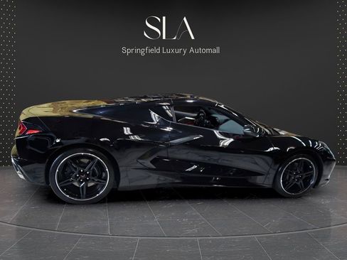 Used 2021 Chevrolet Corvette Stingray Preferred Cpe w/ Z51 Performance Package image 4