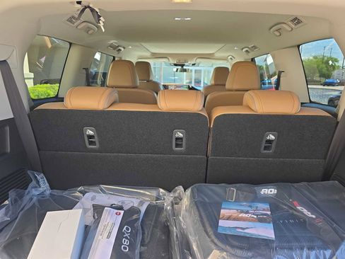 New 2026 INFINITI QX80 Luxe w/ Cargo Package RWD image 9