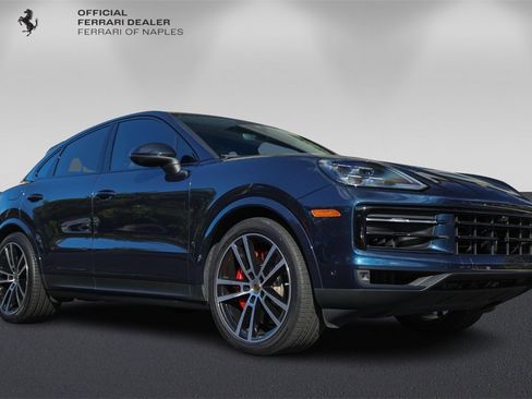Used 2024 Porsche Cayenne S image 1