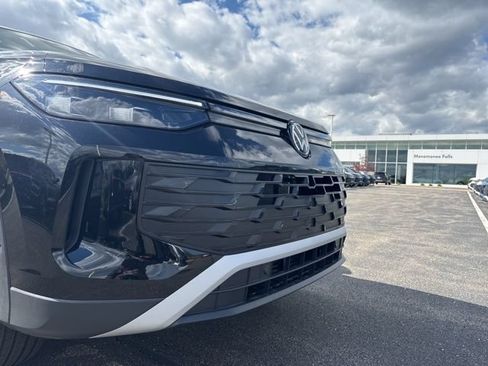 New 2026 Volkswagen Tiguan SE AWD/4WD image 39