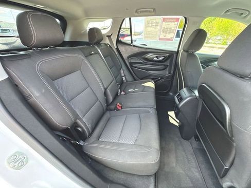 Used 2024 GMC Terrain SLE AWD/4WD image 25