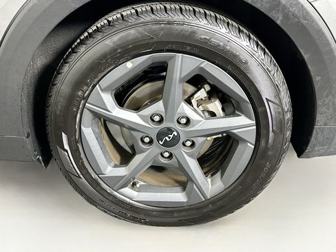 Used 2025 Kia K4 LXS image 11