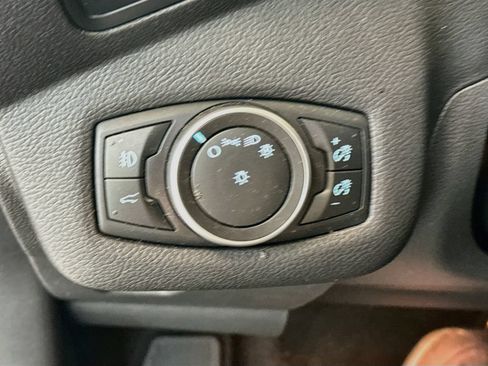 Used 2018 Ford Escape SE w/ SE Sync 3 Package AWD/4WD image 11
