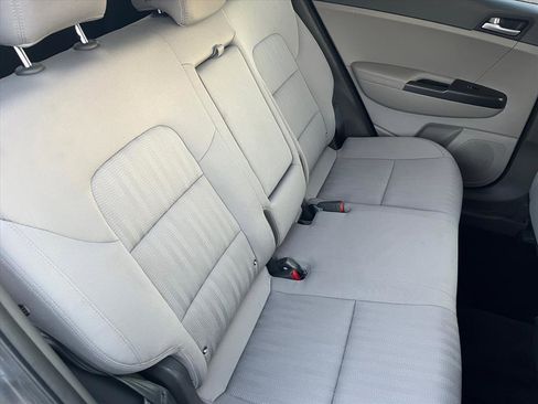 Used 2017 Kia Sportage LX image 19