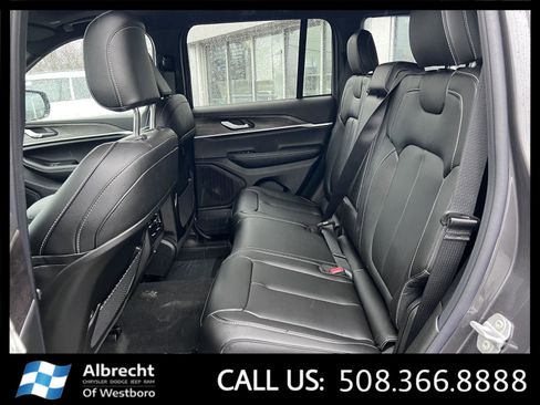 New 2025 Jeep Grand Cherokee Limited w/ Trailer Tow Package image 12