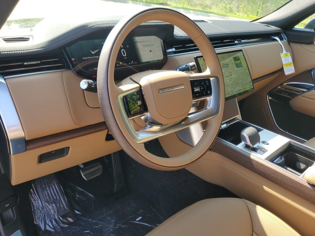 New 2026 Land Rover Range Rover SE AWD/4WD image 13
