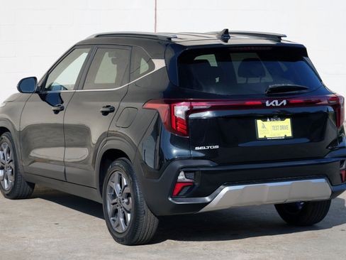 Used 2024 Kia Seltos S FWD image 47