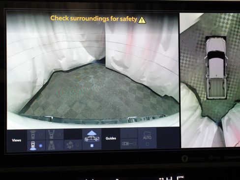 Used 2024 Toyota Tundra Limited image 17