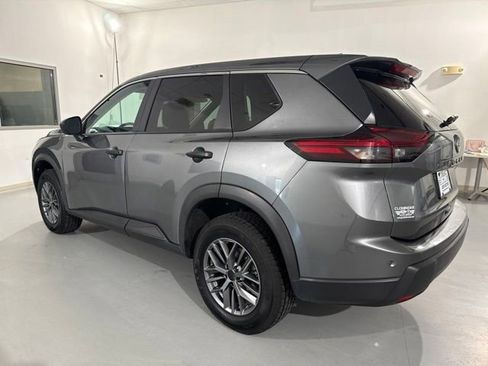 Used 2024 Nissan Rogue S FWD image 6