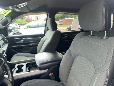 Used 2020 RAM 1500 Big Horn AWD/4WD image 14