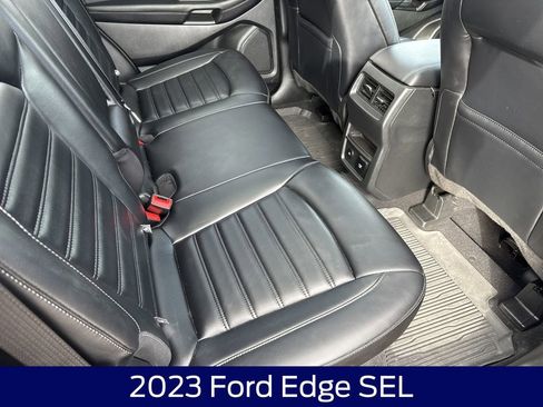Used 2023 Ford Edge SEL w/ Convenience Package image 14