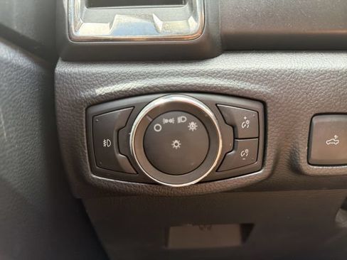 Used 2022 Ford Ranger XLT w/ Equipment Group 301A Mid AWD/4WD image 33