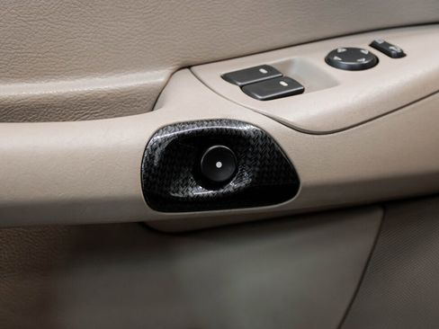 Used 2005 Chevrolet Corvette Convertible w/ Preferred Equipment Group image 25